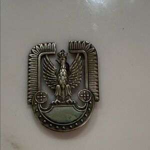 3735 POLISH AIR FORCE EAGLE CAP BADGE POLAND WW2